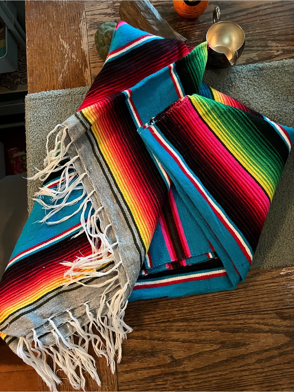 NWOT Vibrant Mexican Serape Blanket Throw - Width 49” Length 80”
